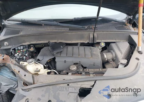 2011 Chevrolet Traverse Ls z USA, uszkodzony, nr VIN 1GNKVEED6BJ153523